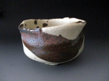 志野茶碗　銘「白猪」