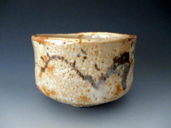 絵志野茶碗　銘「蒲生(がもう)」