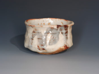 志野茶碗　銘 ｢御嵩 (みたけ)」