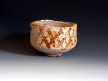 志野茶碗　銘 ｢花筐 (はなかご)｣　