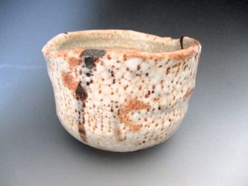 白い志野茶碗